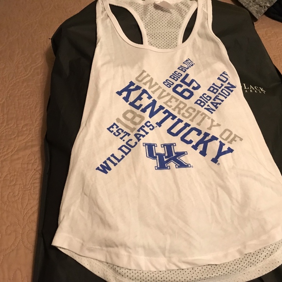 TEE SHIRT - Picture 1 of 2